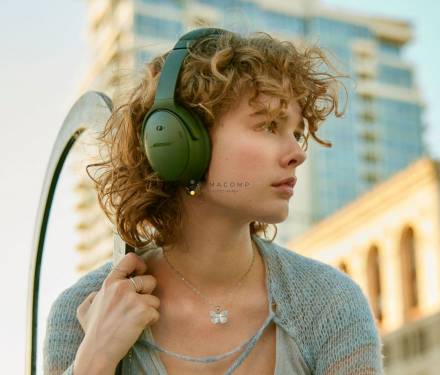 Bose QuietComfort Bluetooth Headset Green