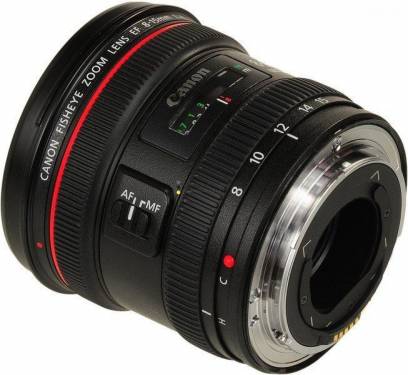 Canon EF 8-15mm f/4L Fisheye USM