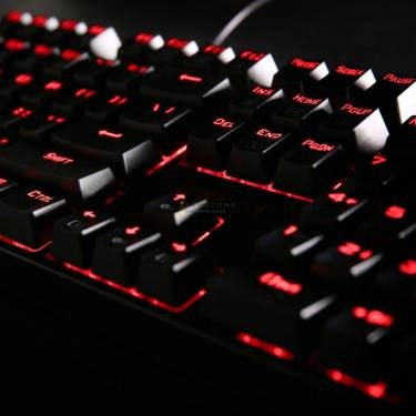 Redragon Surara Pro Red LED Backlight Mechanical Gaming Keyboard with Ultra-Fast V-Optical Blue Switches Black HU