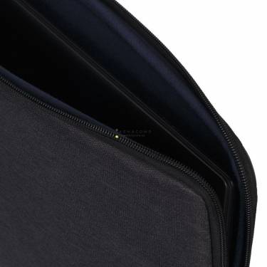 RivaCase 7703 Suzuka Laptop sleeve 13,3" Black