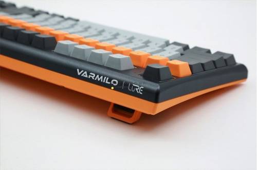 Varmilo VBM109 Bot: Lie USB EC V2 Daisy Gaming Keyboard Gray/Orange HU